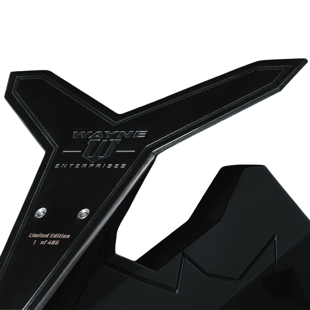 Batman StudioForge™ | 8” Bladed Displayable Chef Knife & Display Stand | The Gotham City™ Edge