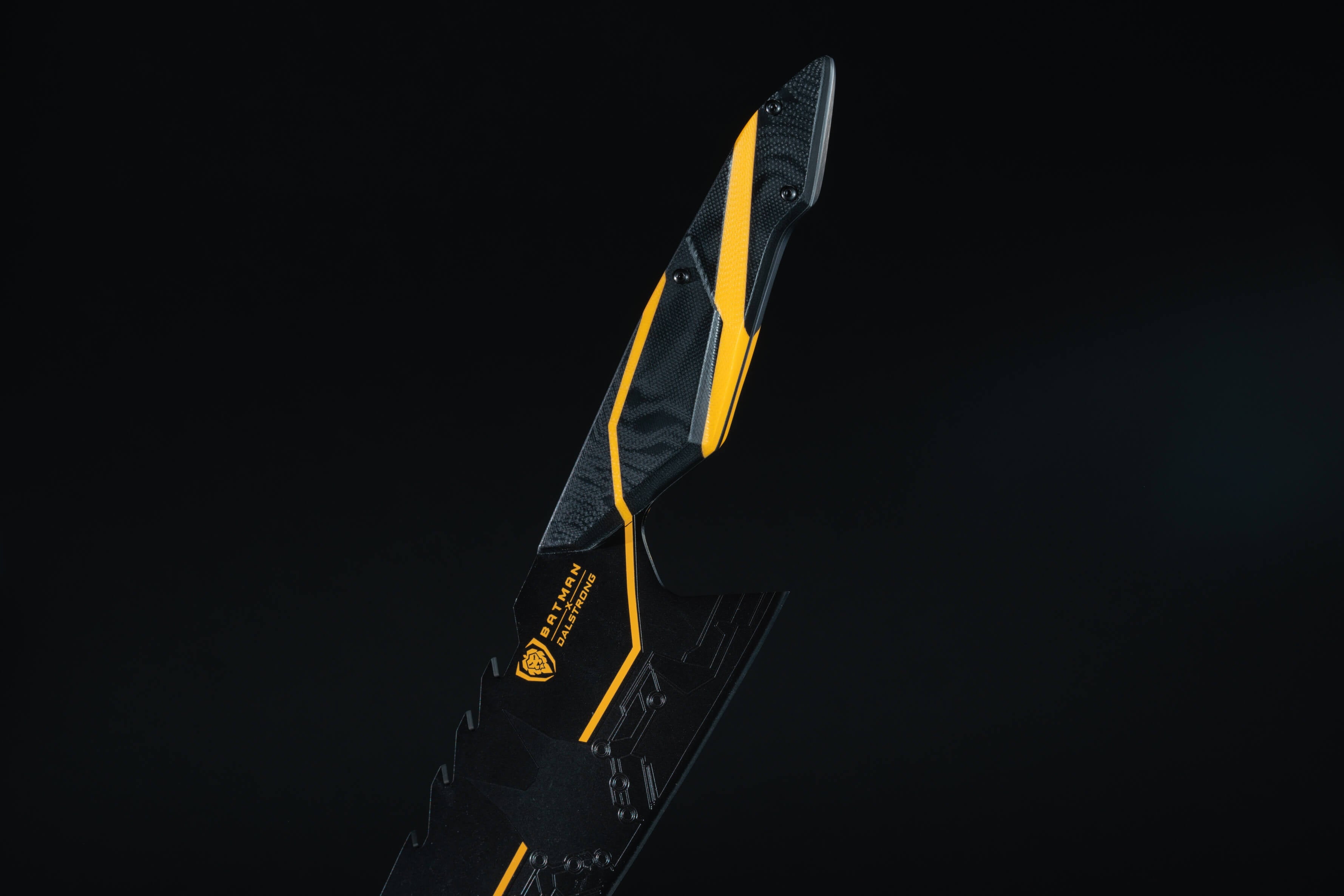 Batman StudioForge™ | 8” Bladed Displayable Chef Knife & Display Stand | The Gotham City™ Edge