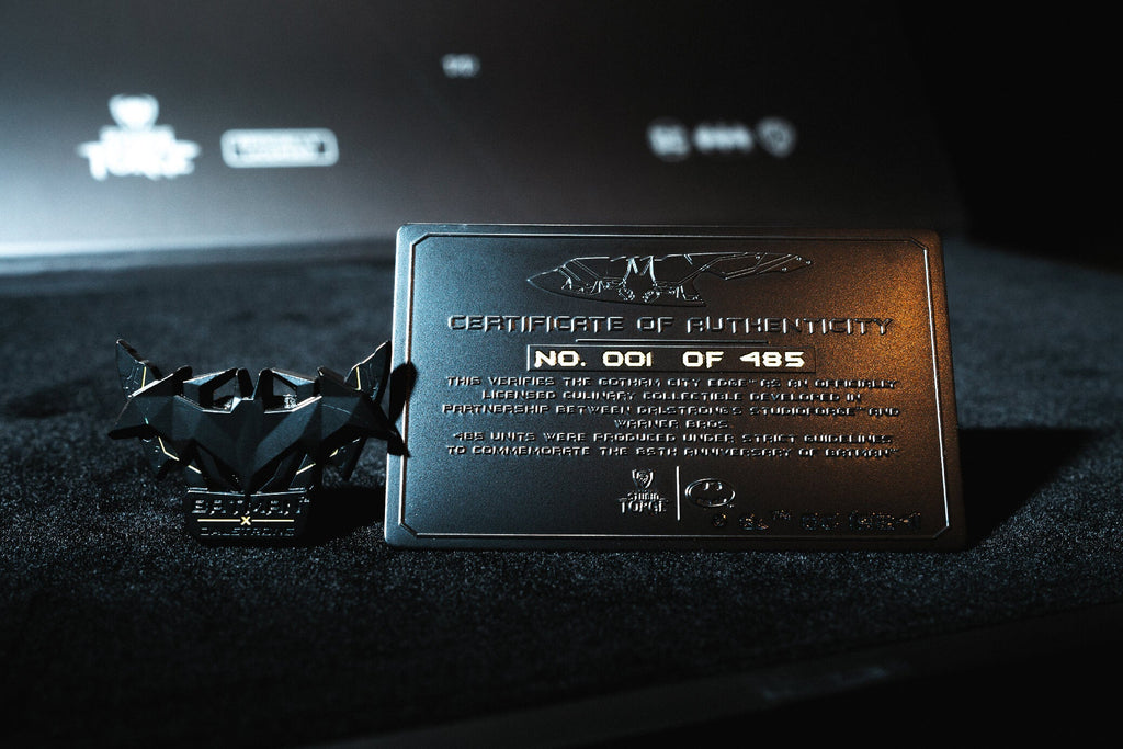 Batman StudioForge™ | 8” Bladed Displayable Chef Knife & Display Stand | The Gotham City™ Edge